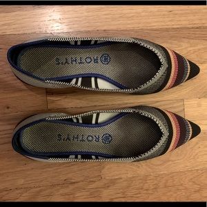 Rothy’s Inverse Stripe Point